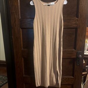 Nicole Miller Beige Sleeveless Midi Dress, Size L